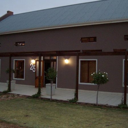 The Upper Deck Apartment Swellendam Esterno foto