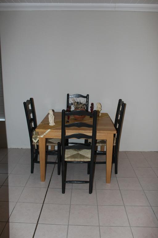 The Upper Deck Apartment Swellendam Esterno foto
