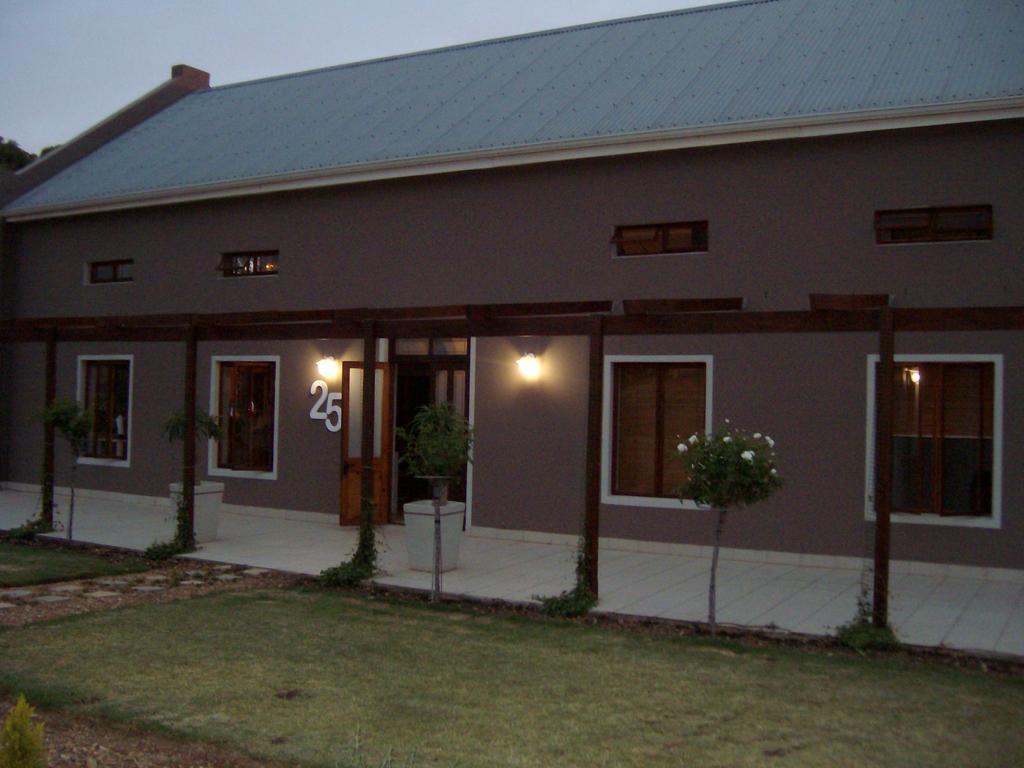 The Upper Deck Apartment Swellendam Esterno foto
