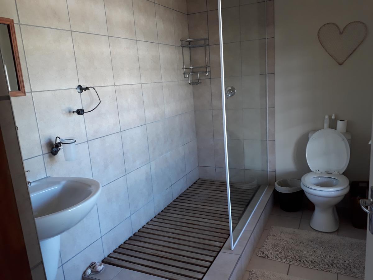 The Upper Deck Apartment Swellendam Esterno foto